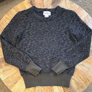 For The Republic Men's Black and Gray Patterned Crewneck Sweater
